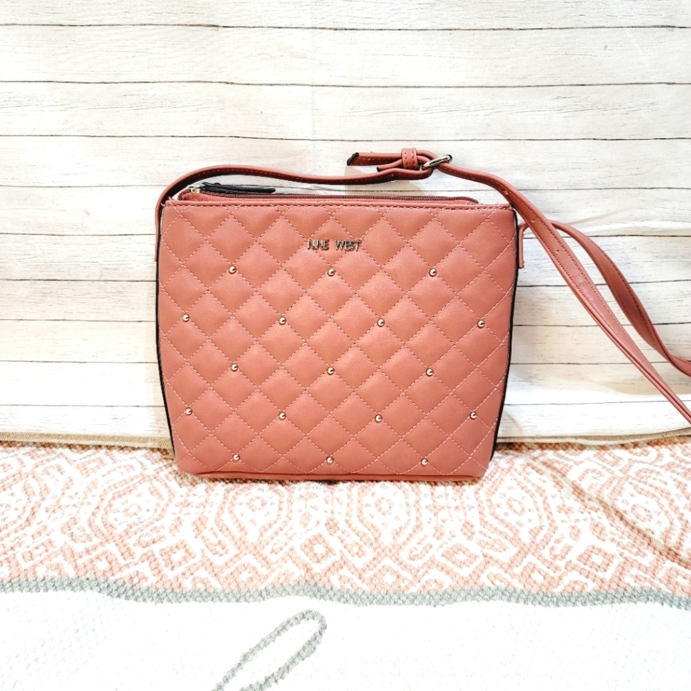 NINE WEST BLUSH ROSE PINK QUILTED CROSSBODY, W STUDS in Like New Condition - Picture 1 of 6